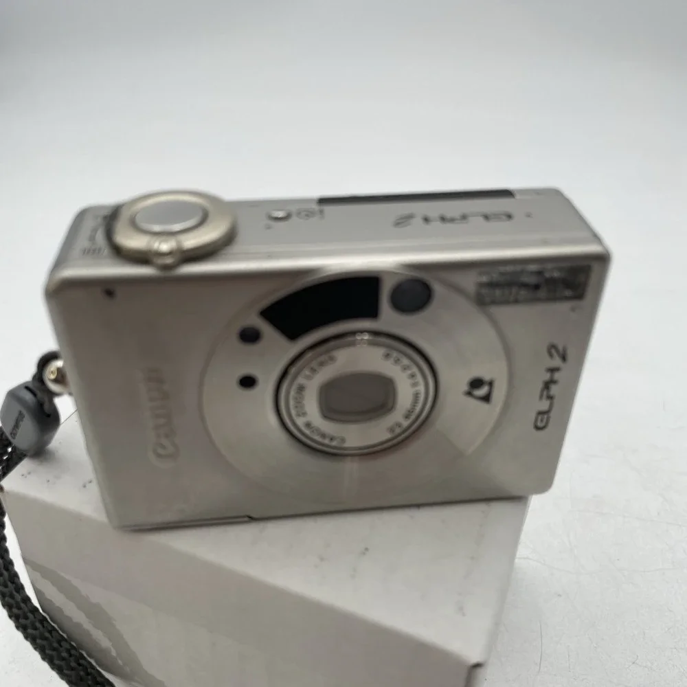 Canon ELPH 2 Point & Shoot Digital Camera With Battery +Case-Uses Film Cartridge
